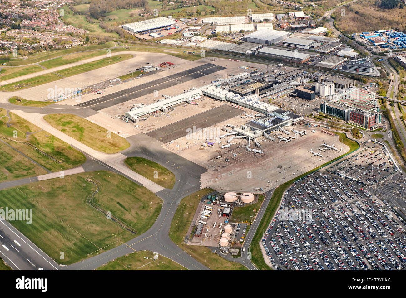 Une vue aérienne de l'aéroport de Birmingham, West Midlands, Royaume-Uni Banque D'Images