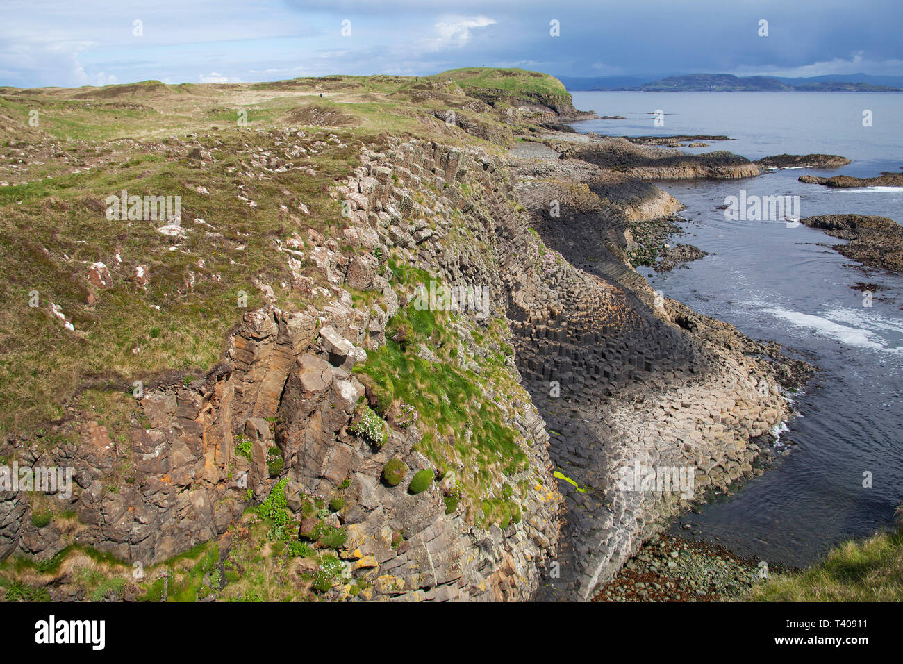 L'île de Staffa Hébrides intérieures Argyll et Bute Ecosse UK Mai 2014 Banque D'Images