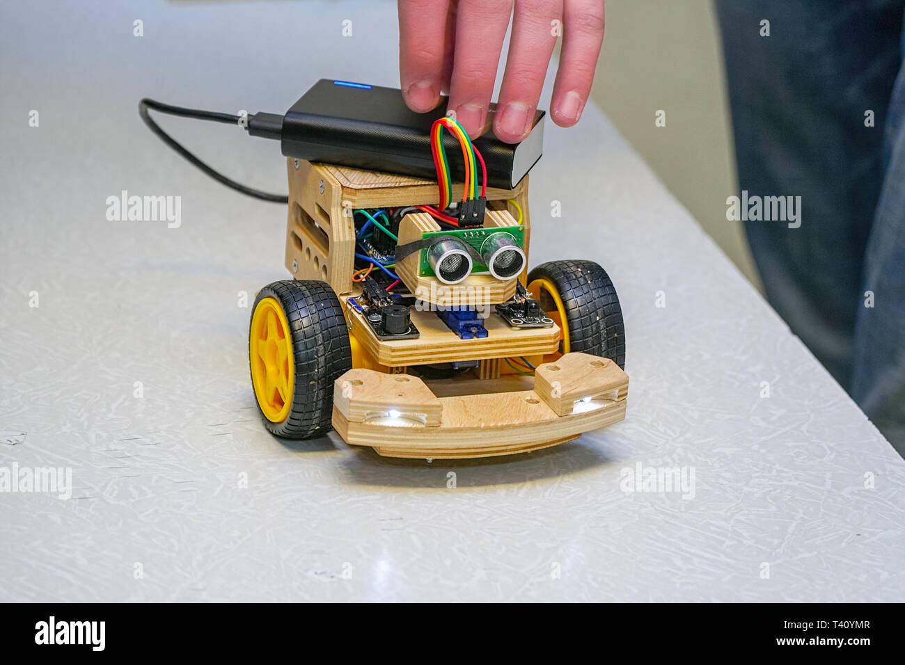 Le modèle de dessins faits à la main la machine ou en voiture. La modélisation Banque D'Images