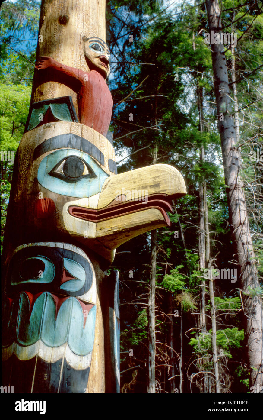 Alaska Alaskan Ketchikan Totem Bight State Historic Park, Raven à la tête de Nass Pole, Tlingit amérindien peuples autochtones, Banque D'Images