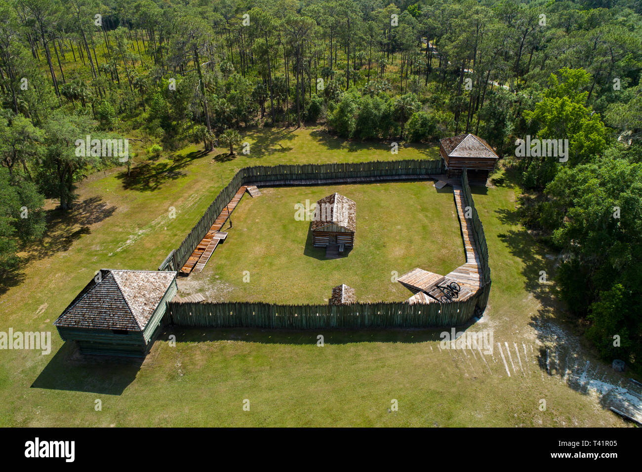 Fort Foster est une deuxième guerre séminole fort en Floride centrale, situé à 9 miles au sud de l'actuel directeur à Zephyrhills Comté de Pasco. Fort Foster a été ou Banque D'Images Fort Foster est une deuxième guerre séminole fort en Floride centrale, situé à 9 miles au sud de l'actuel directeur à Zephyrhills Comté de Pasco. Fort Foster a été ou Banque D'Images