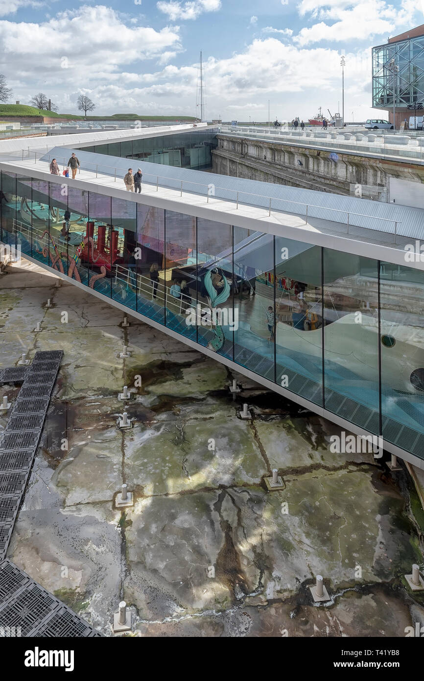 Elseneur, Danemark - Mars 24, 2019- Vue sur le M/S du Musée Maritime de Danemark situé à Elseneur (Helsingør, Danemark), accueil de Hamlet de Shakespeare Banque D'Images