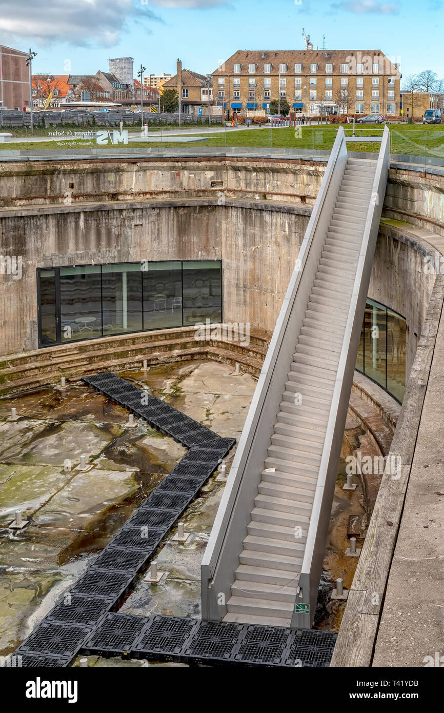 Elseneur, Danemark - Mars 24, 2019- Vue sur le M/S du Musée Maritime de Danemark situé à Elseneur (Helsingør, Danemark), accueil de Hamlet de Shakespeare Banque D'Images