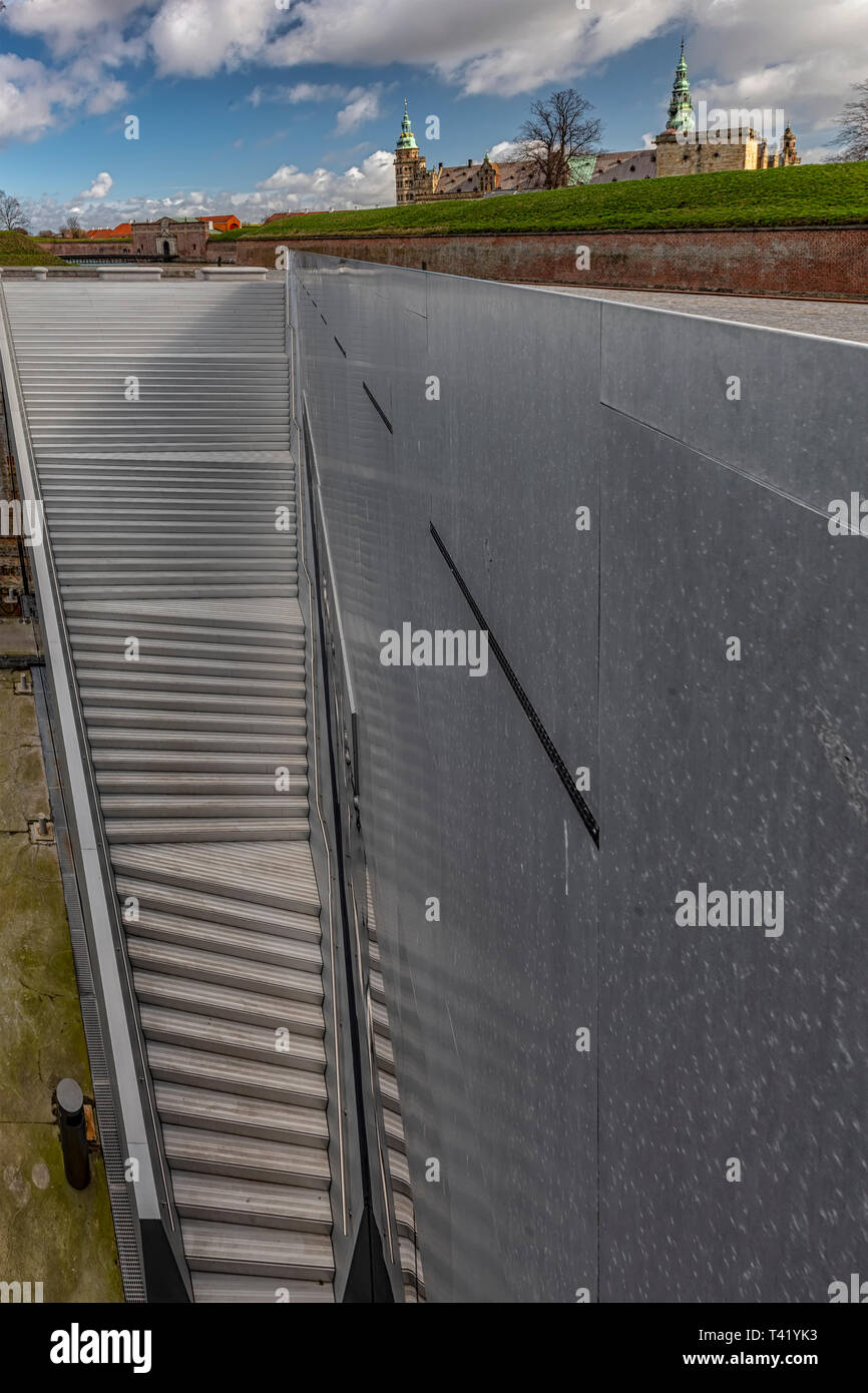 Elseneur, Danemark - Mars 24, 2019- Vue sur le M/S du Musée Maritime de Danemark situé à Elseneur (Helsingør, Danemark), accueil de Hamlet de Shakespeare Banque D'Images