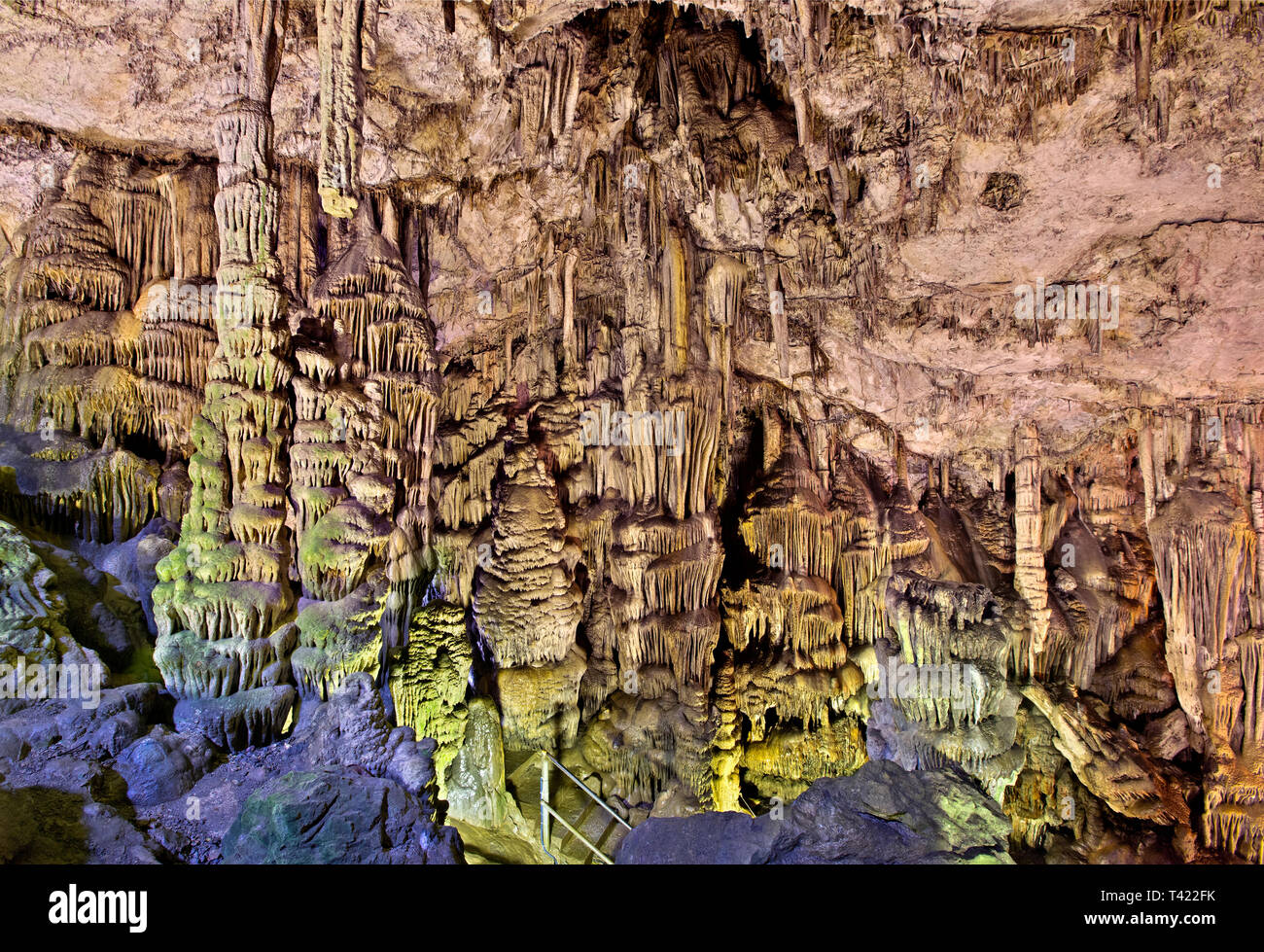 Dans Diktaio «iktaen (Andro' ou 'grotte Grotte de Psychro'), le lieu de naissance de Zeus "mythologique", Psychro village, plateau Lassithi, Crète, Grèce. Banque D'Images