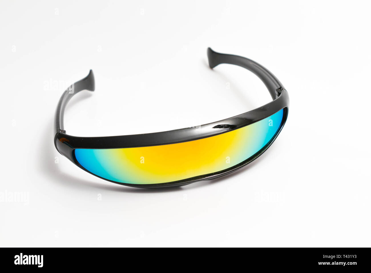 Cyclops Speed Bike X-men blanc noir futuriste lunettes rainbow Photo Stock  - Alamy