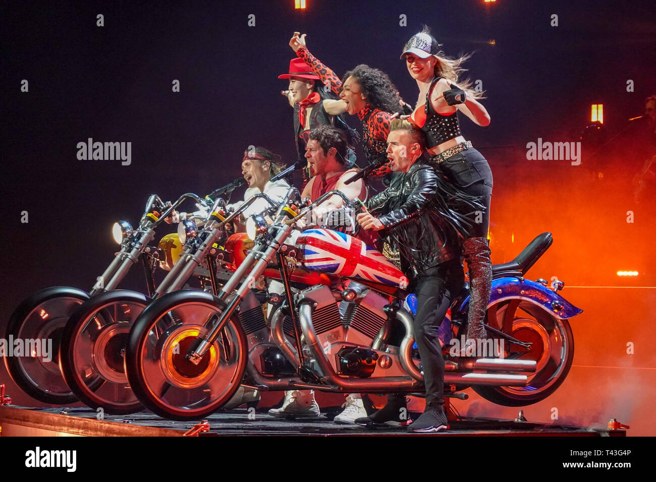 11 avril 2019 - Gary Barlow, Mark Owen, Howard Donald et du groupe de pop britannique, Take That, effectuer à la Sheffield Arena sur la soirée d'ouverture de leur UK Tour 2019 (Crédit Image : © Myles Wright/Zuma sur le fil) Banque D'Images
