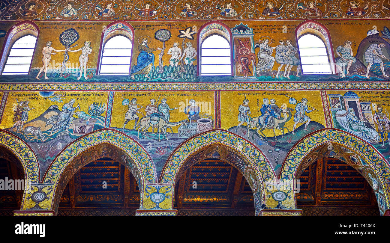 Mur nord de mosaïques représentant des scènes de la Bible dans l'Norman-Byzantine cathédrale médiévale de Monreale, province de Palerme, Sicile, Italie. Banque D'Images