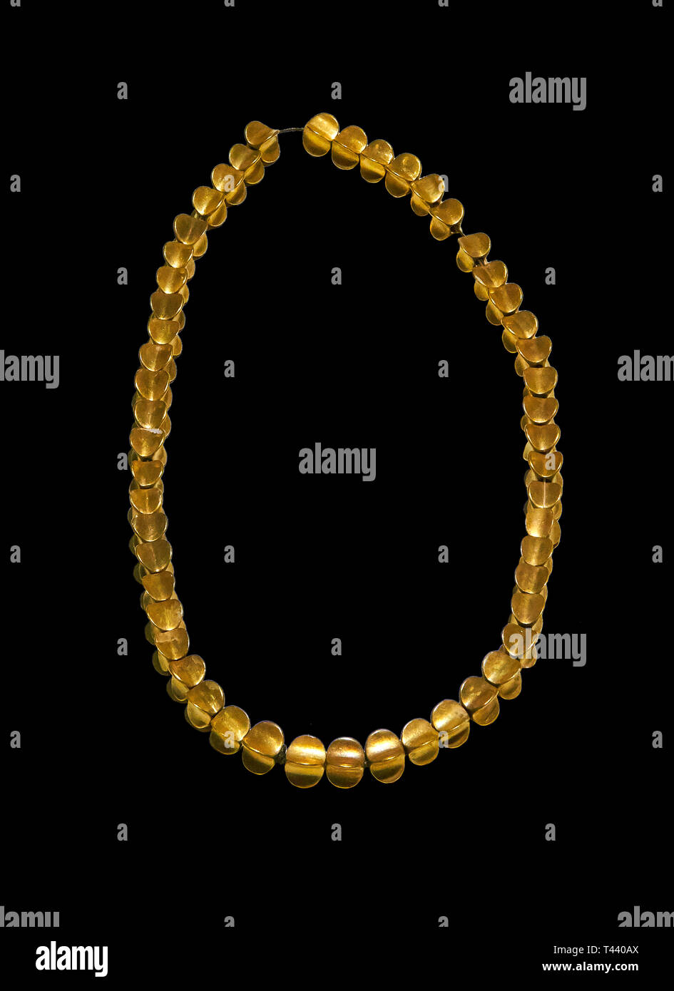 L'Âge de Bronze collier en or Hatti tombe de l'âge du Bronze, peut-être une tombe royale (2500 avant J.-C. à 2250 av. J.-C.) - Alacahoyuk - Musée des civilisations anatoliennes Banque D'Images