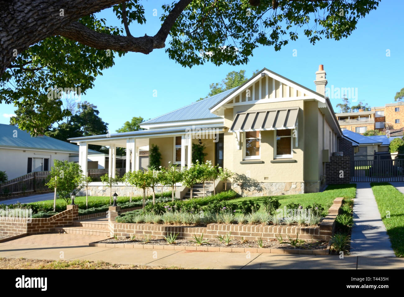 La fin de banlieue australienne Russie Style Home. Tamworth NSW Australie. Banque D'Images
