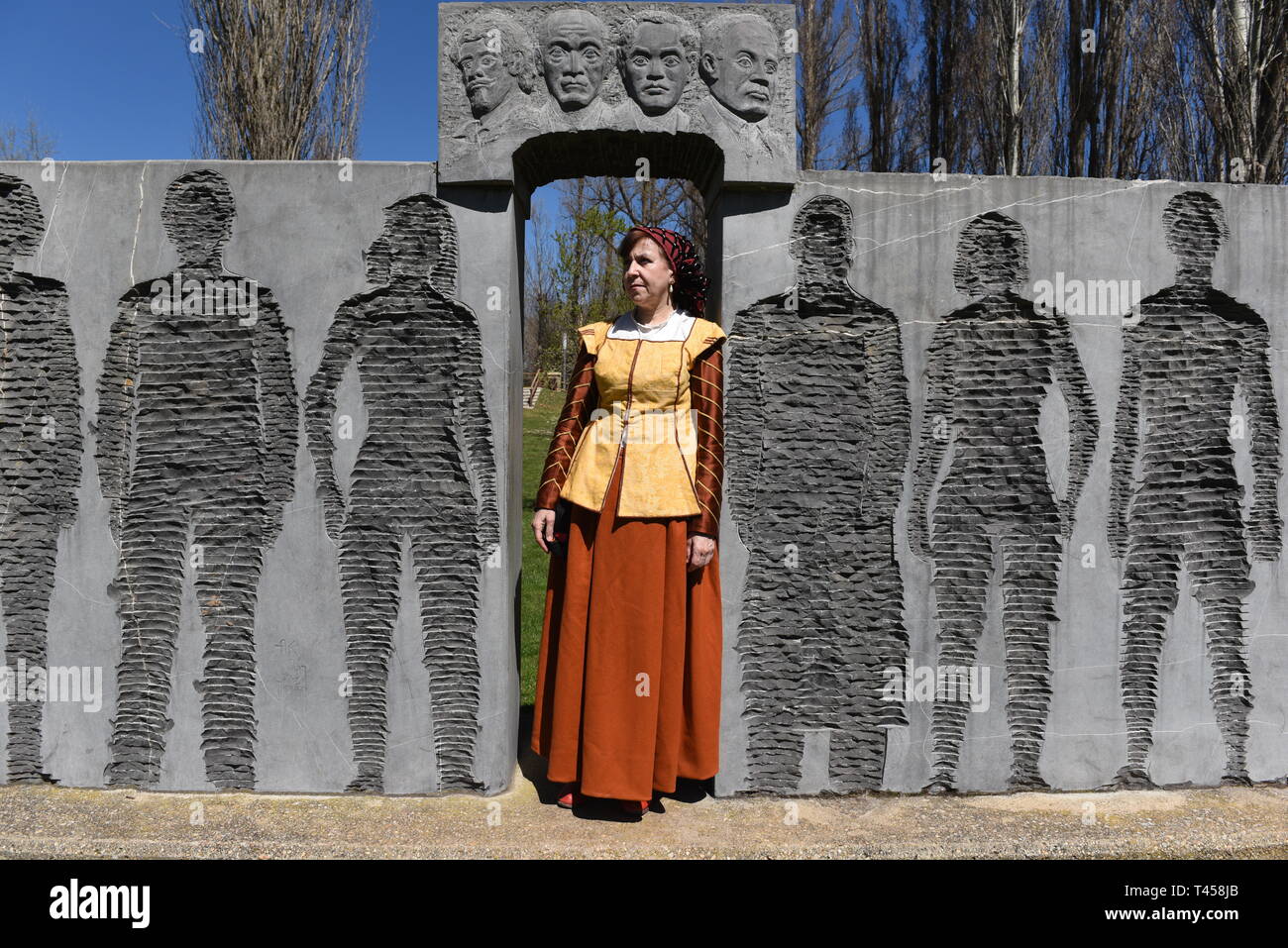 Un acteur historique vu prendre part à une reconstitution de la guerre des communautés de Castille en Soria, région de Castilla y León, Espagne. La Révolte des Comuneros ou la guerre des communautés de Castille, 1520-1521 a été un soulèvement de citoyens de Castille contre le règne du roi Charles V et son administration. Juan Lopez de Padilla (1490-1521), Juan Bravo (ch. 1483-1521) et Francisco Maldonado (1480-1521), les leaders de la révolte, ont été exécutés en Villalar de los Comuneros en 1521. Banque D'Images