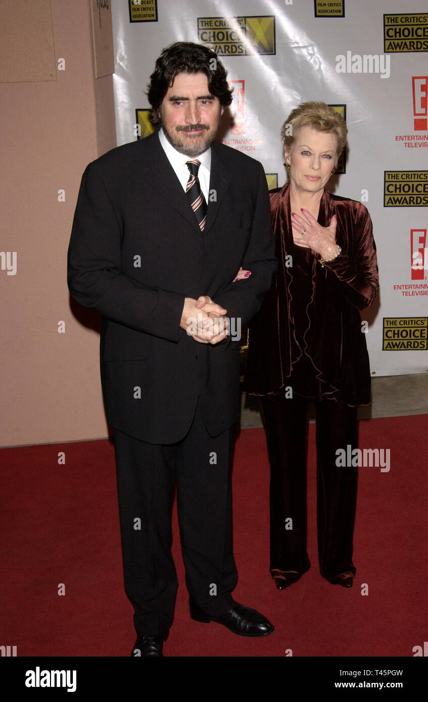 LOS ANGELES, CA. 17 janvier 2003 : l'acteur Alfred Molina et actrice épouse JILL GASCOINE au Broadcast Film Critics 8e Critics' Choice Awards au Beverly Hills Hotel. © Paul Smith / Featureflash Banque D'Images