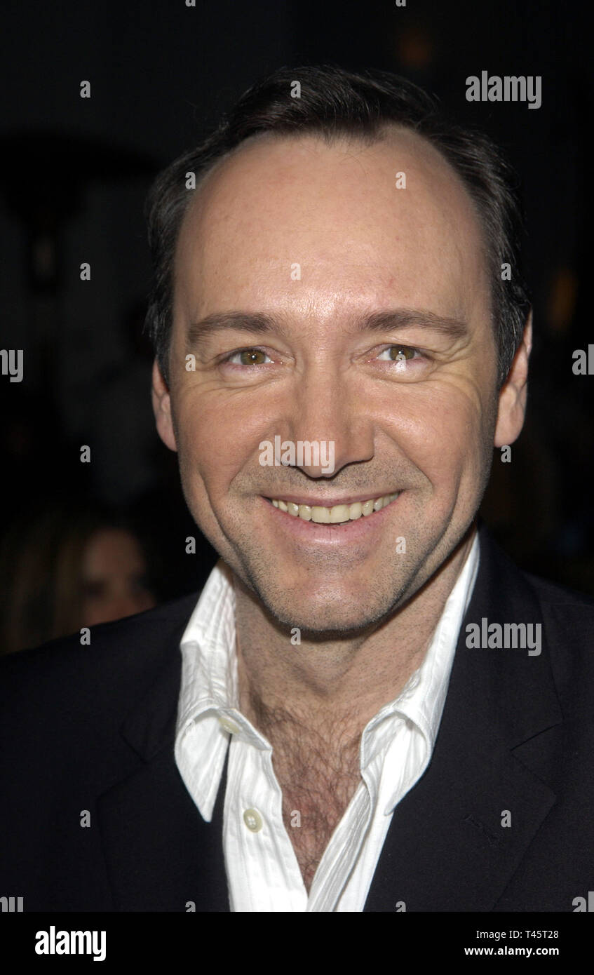 LOS ANGELES, CA. 18 février 2003 : l'acteur Kevin Spacey au Los Angeles première de son nouveau film La Vie de David Gale. © Paul Smith / Featureflash Banque D'Images