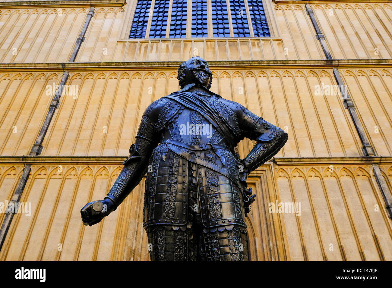 La statue de William Herbert, le 3e comte de Pembroke à l'ancienne école' Cour Quad à la Bodleian Library de l'Université d'Oxford, Banque D'Images