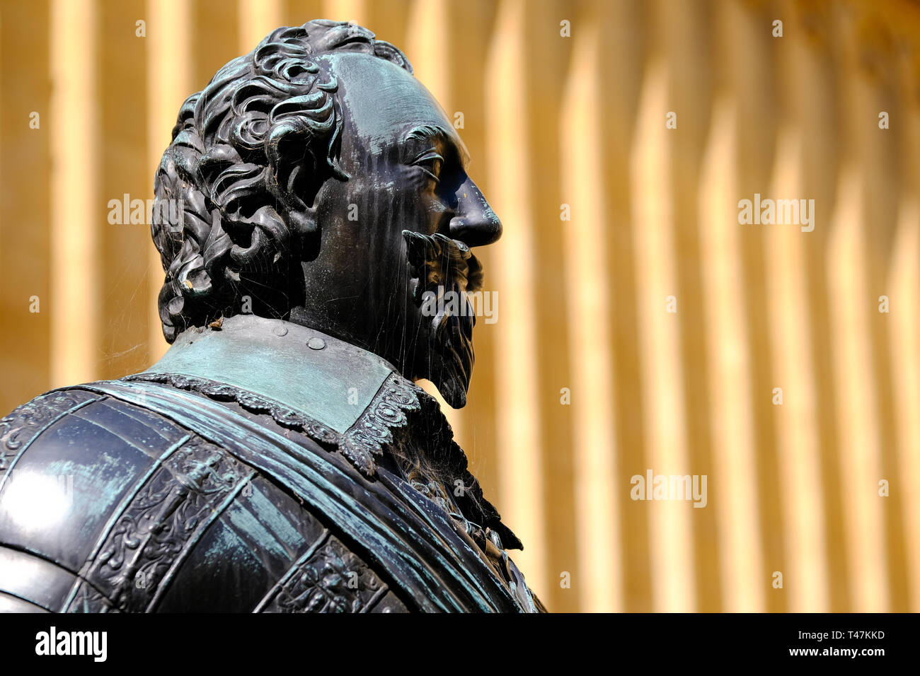 La statue de William Herbert, le 3e comte de Pembroke à l'ancienne école' Cour Quad à la Bodleian Library de l'Université d'Oxford, Banque D'Images