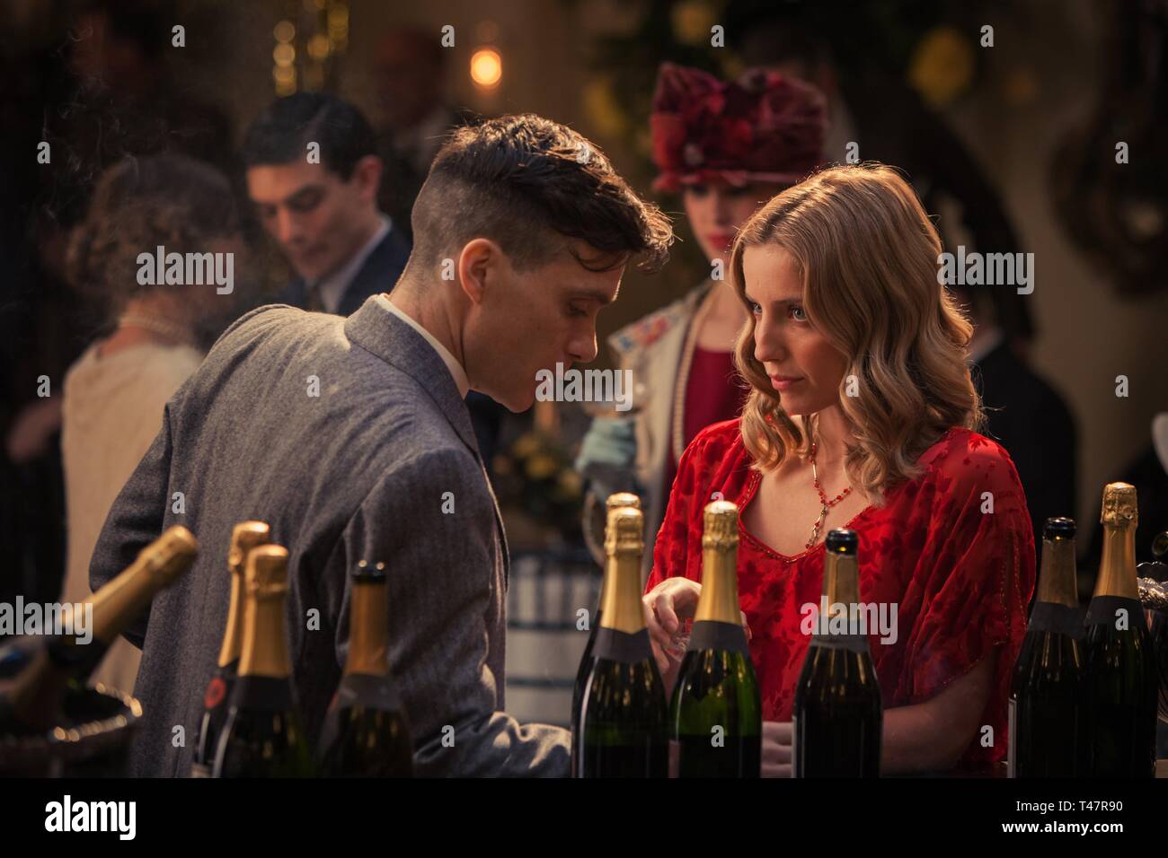 CILLIAN MURPHY et ANNABELLE WALLIS dans pointu oeillères (2013). Saison 1 Episodie 3. Credit : British Broadcasting Corporation (BBC) / Album Banque D'Images