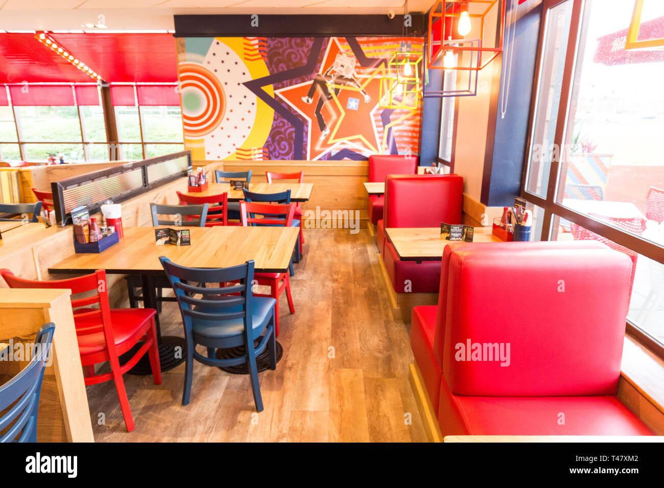 Texte 37727100 16/11/17 restaurant Pizza Hut makeover , Robin Park , Wigan. Photo par Chris Bull / UNP Banque D'Images