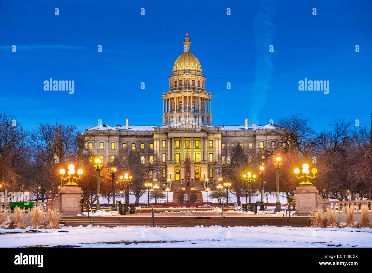 Denver, Colorado, USA à la Colorado State Capitol pendant une nuit les hivers. Banque D'Images