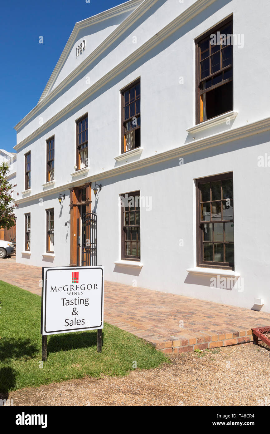 Caves à vins McGregor, McGregor, Robertson Wine Valley, Western Cape Winelands, Afrique du Sud façade extérieure et signe pour dégustation et vente Banque D'Images