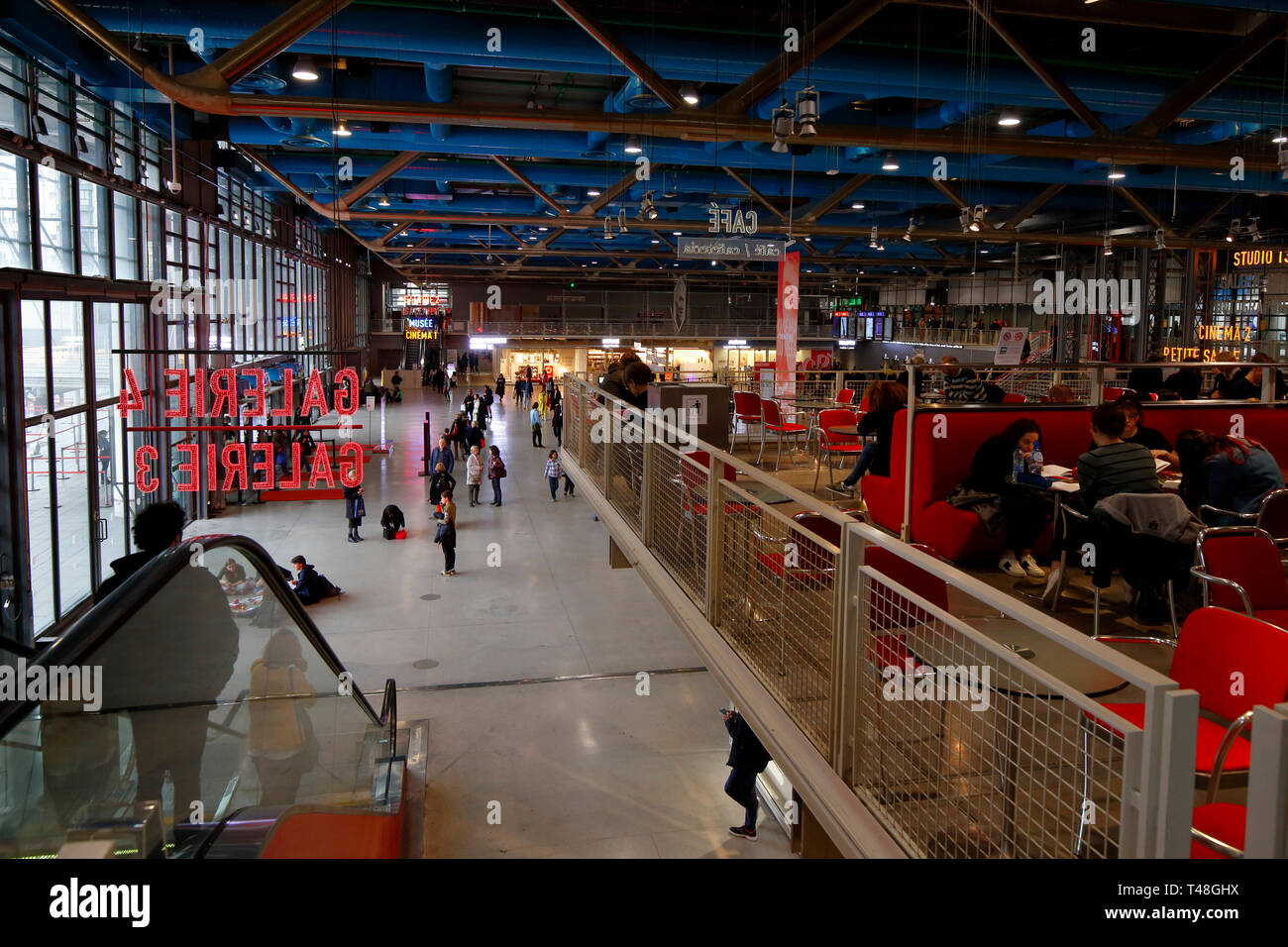 L'intérieur du Centre Pompidou musée d'art, Paris, France. Banque D'Images