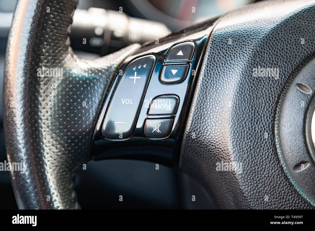 Novosibirsk, Russie - 12.26.2019 : l'intérieur de la voiture Mazda 3 avec  tableau de bord, volant multifonctions et le compteur après nettoyage avant  de s Photo Stock - Alamy