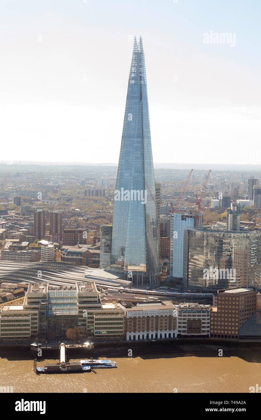 Le Shard photographiés du ciel jardin, 20 Fenchurch Street, London, England, United Kingdom. Banque D'Images