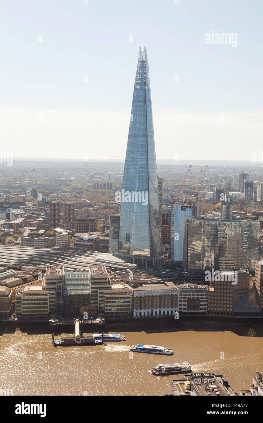Le Shard photographiés du ciel jardin, 20 Fenchurch Street, London, England, United Kingdom. Banque D'Images