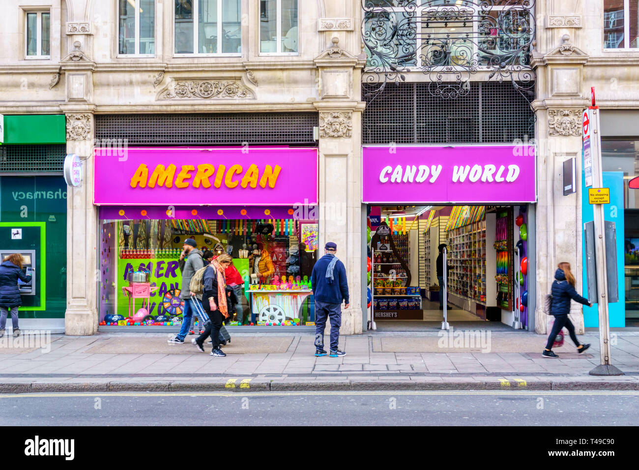 American Candy World dans Oxford Street vend des bonbons américains habituellement pas facilement disponibles dans le Royaume-Uni. Banque D'Images