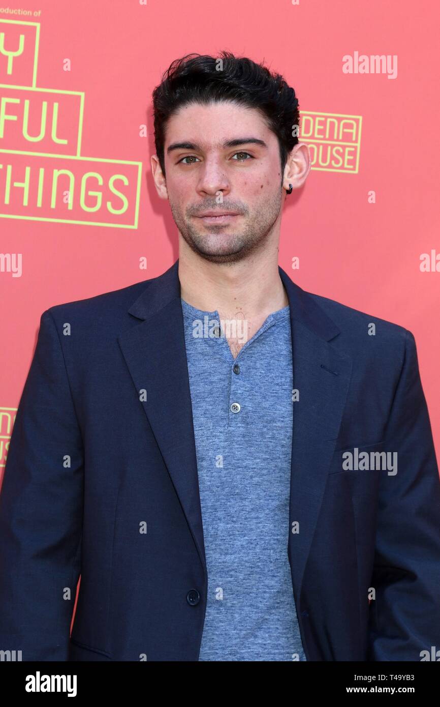 Pasadena, Californie, USA. 14 avr, 2019. Jonathan Jose Quintana aux arrivées de petites belles choses Soirée d'ouverture, Pasadena Playhouse, Pasadena, CA, le 14 avril 2019. Credit : Priscilla Grant/Everett Collection/Alamy Live News Banque D'Images