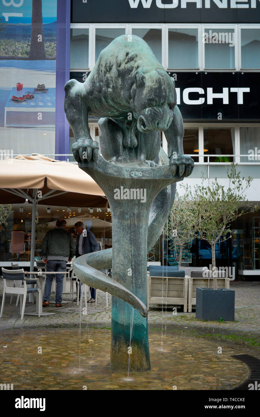 Bakauv-Brunnen, Buechel, Aix-la-Chapelle, Nordrhein-Westfalen, Deutschland, Büchel Banque D'Images