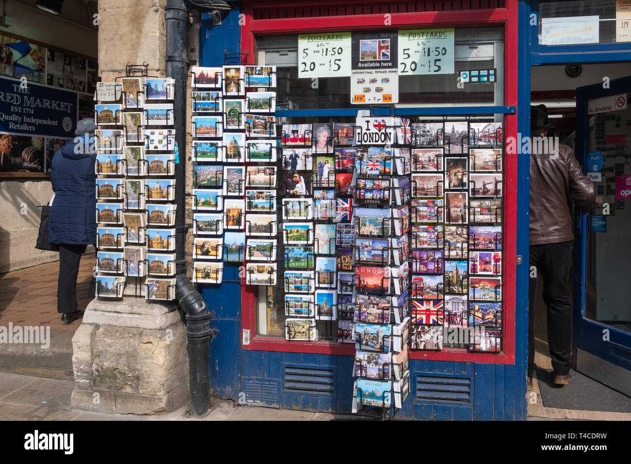 Touristes magasin de souvenirs Banque de photographies et d’images à