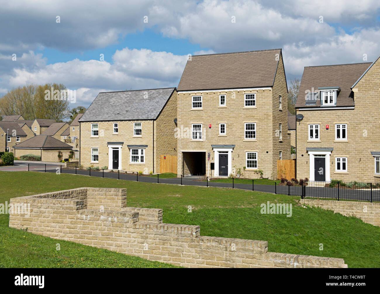 Garnet Wharfe, développement de nouveaux logements, Otley, West Yorkshire, England UK Banque D'Images