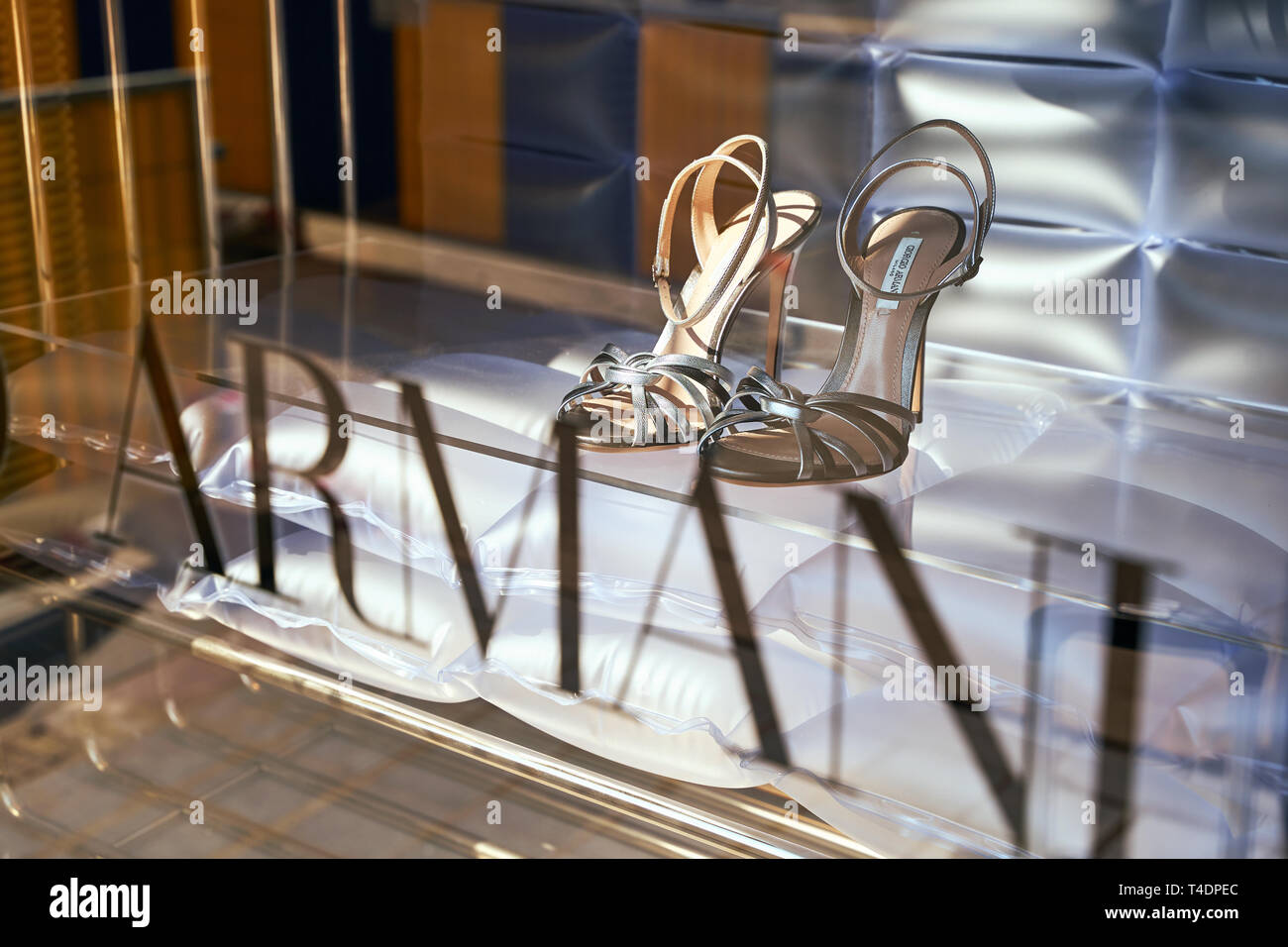 Giorgio Armani chaussures féminine de luxe sur shop Banque D'Images