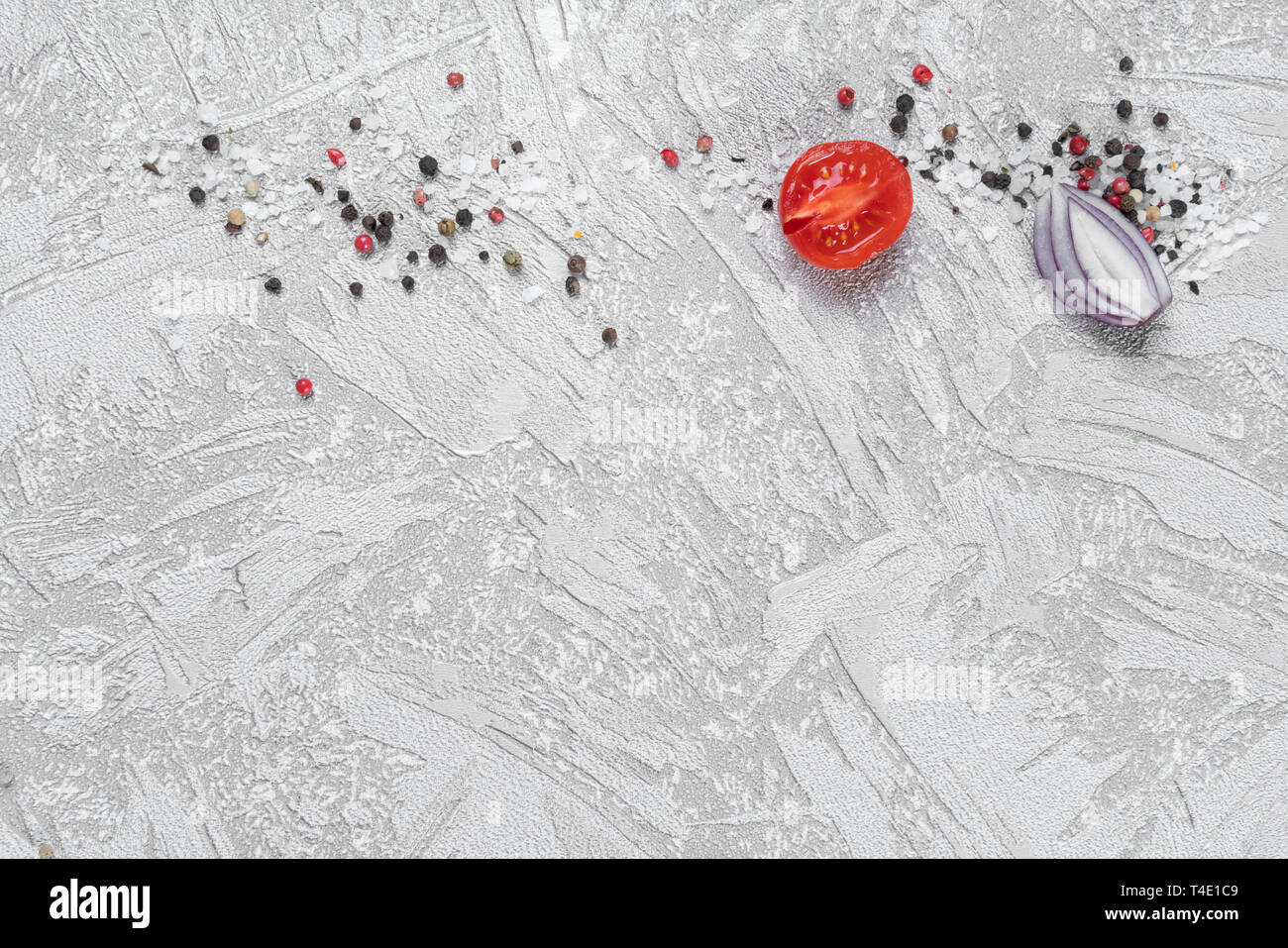 Fond d'aliments sains. Concept d'une alimentation saine, des légumes frais, des noix et des fruits. Sur un fond de bois. Vue d'en haut. Copier l'espace. Banque D'Images