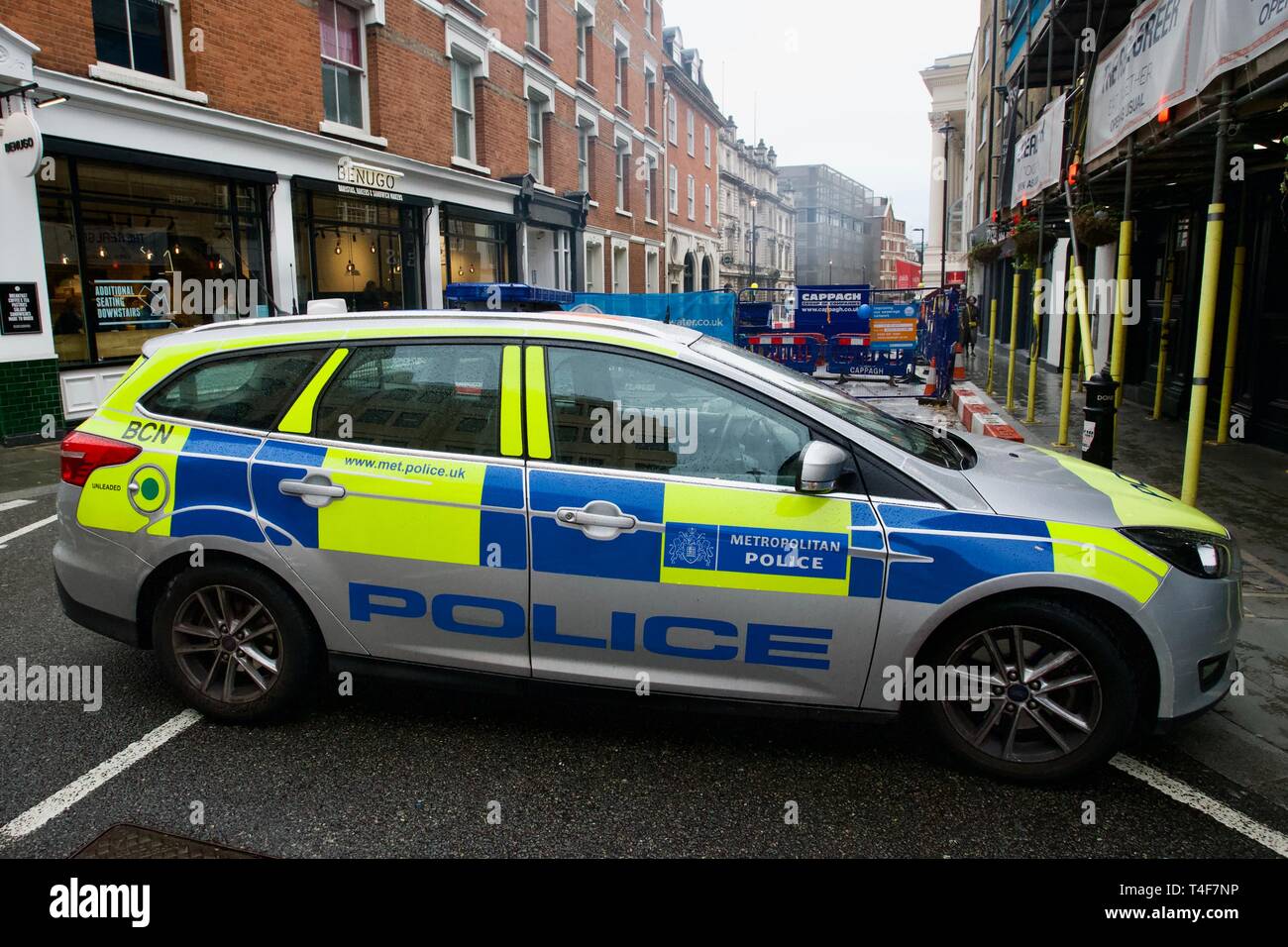 Voiture de police, Covent Garden, Londres, Angleterre. Banque D'Images
