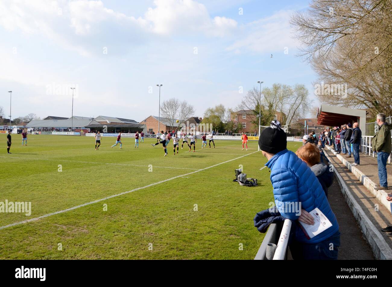 Taunton town v Kings Langley dans les clubs de football de Taunton, Somerset. dans le sud de la Division de la Ligue du Sud Le Premier ministre 13 avril 2019 UK Banque D'Images Taunton town v Kings Langley dans les clubs de football de Taunton, Somerset. dans le sud de la Division de la Ligue du Sud Le Premier ministre 13 avril 2019 UK Banque D'Images