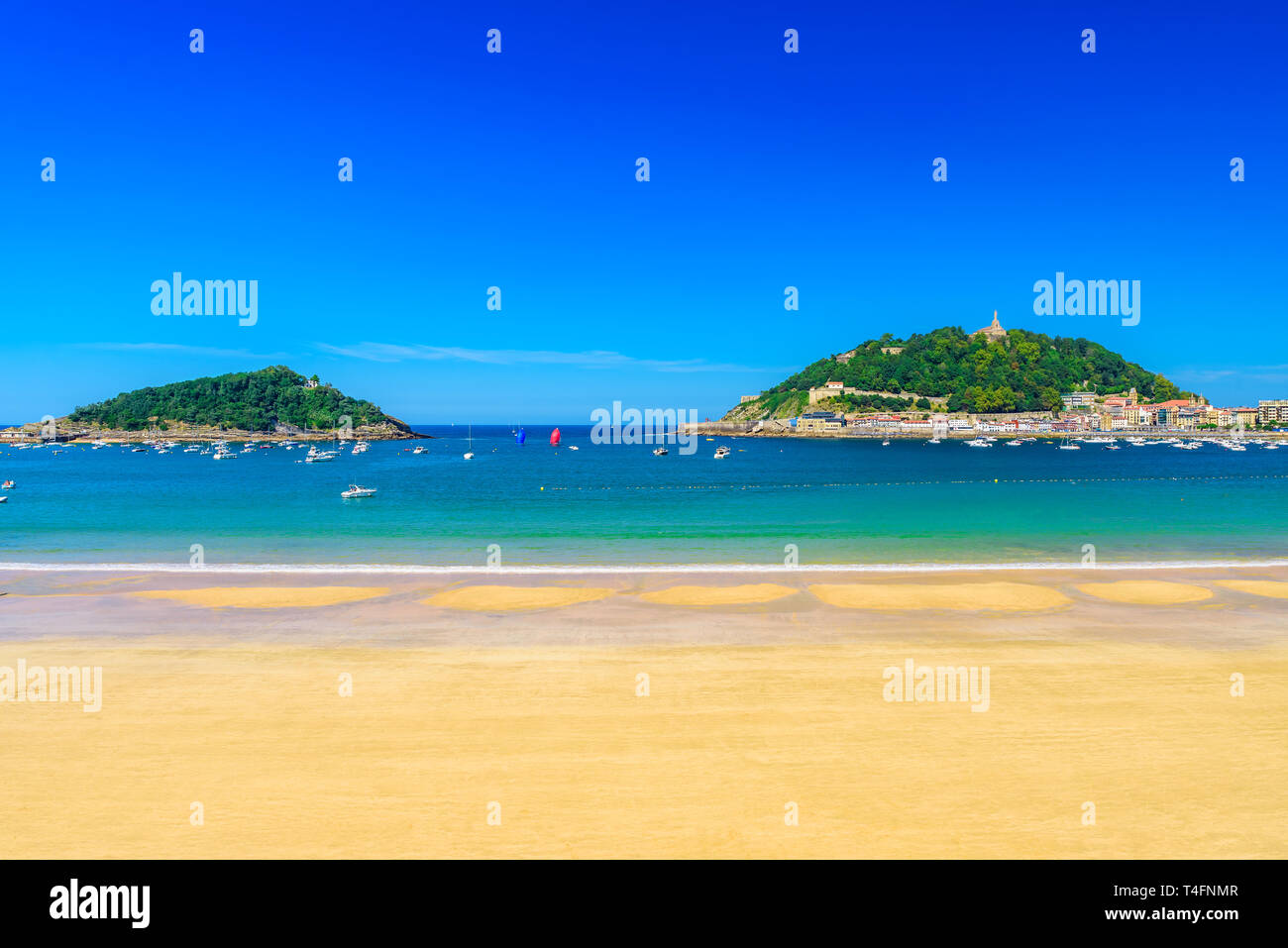 La plage de La Concha avec personne à San Sebastian Donostia, Espagne. Meilleurs plage de sunny day. destination. Banque D'Images