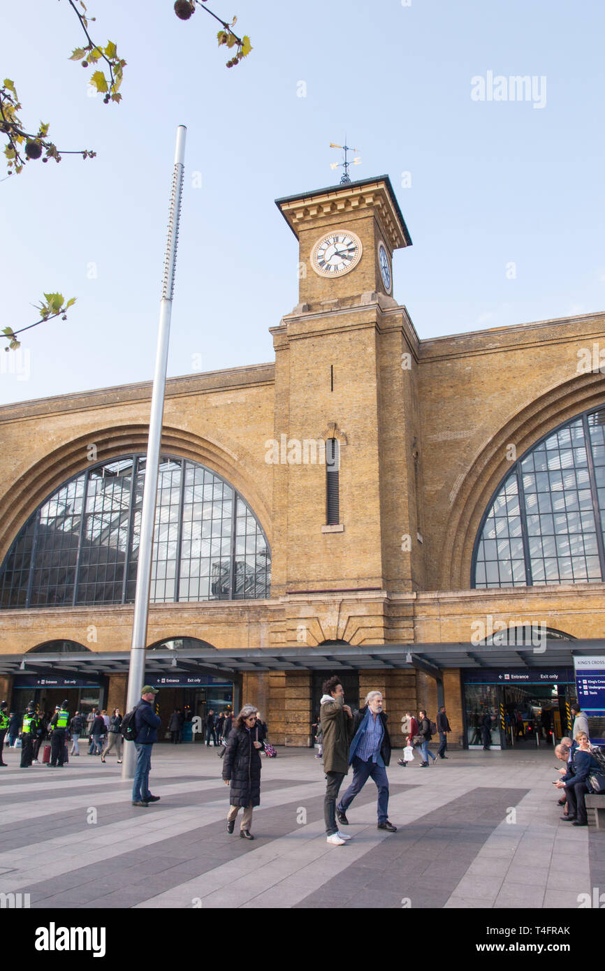 La gare de Kings Cross, Londres, Angleterre, Royaume-Uni. Banque D'Images