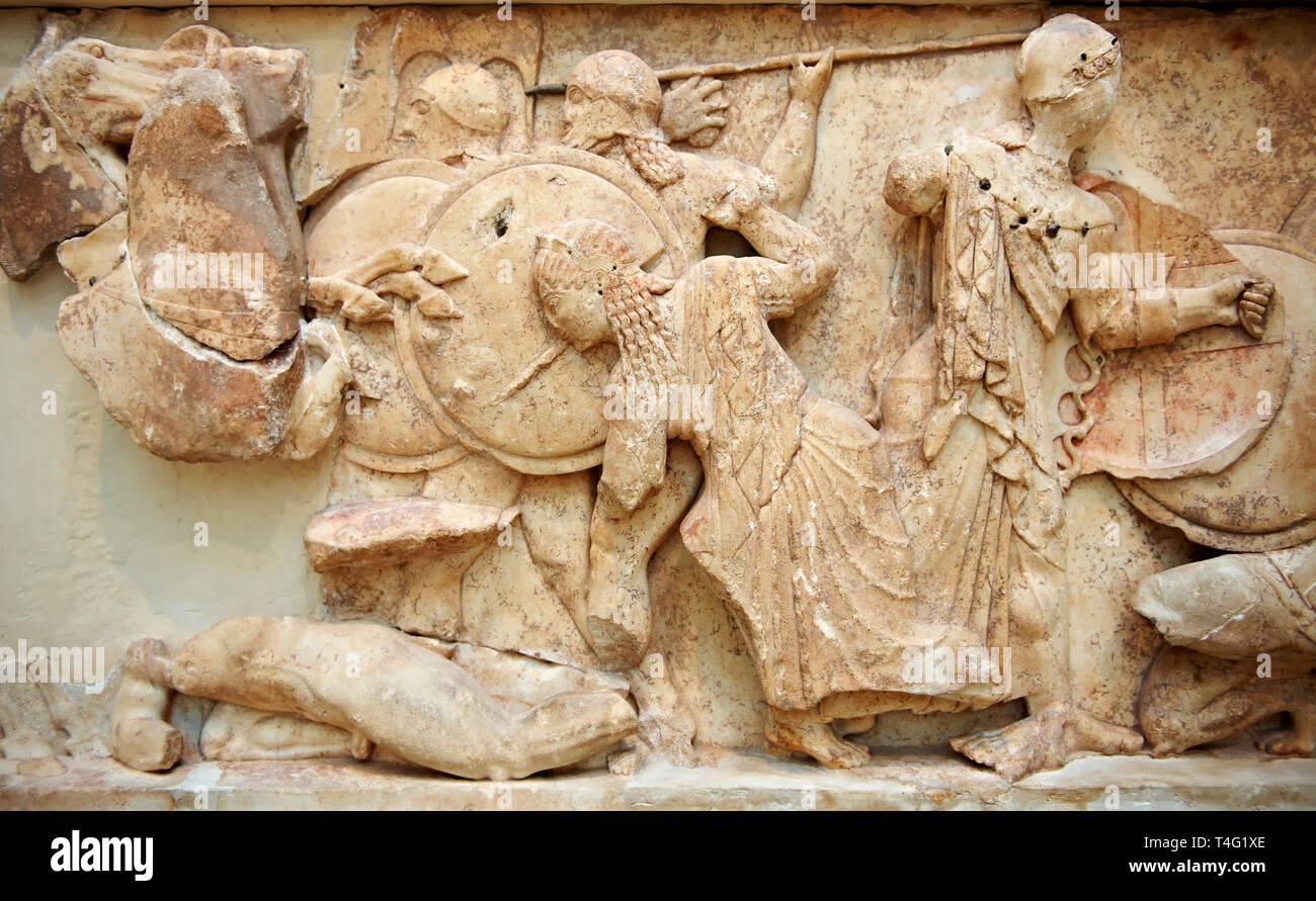 Trésor de Siphnos. Détail de la Frise du Nord bataille entre les dieux et les géants. 525 av. J.-C. Musée archéologique de Delphes. Banque D'Images
