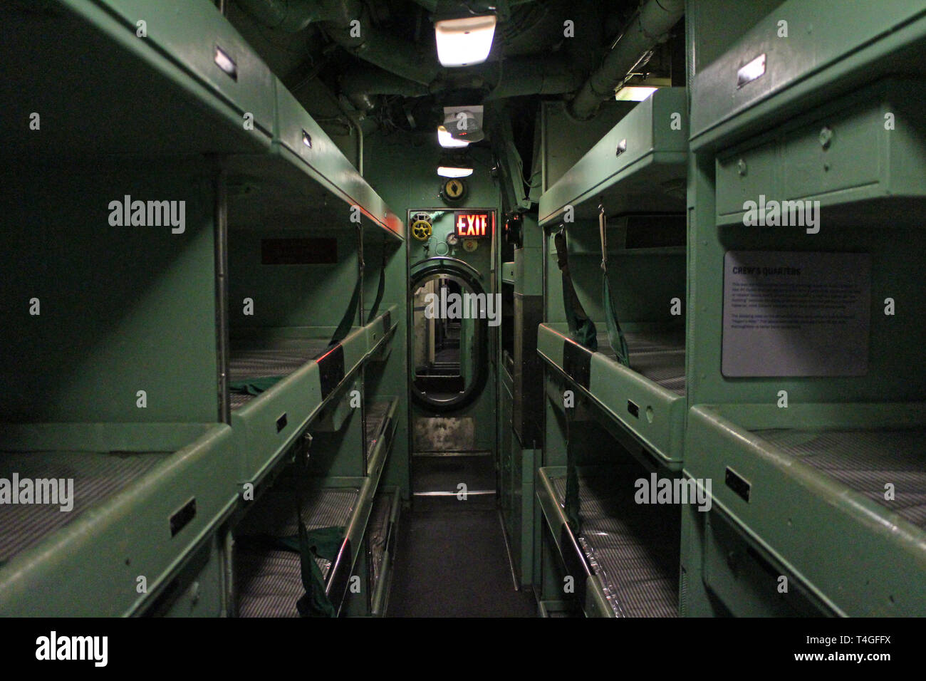 L'intérieur du sous-marin USS Growler à l'Intrepid Sea & Air Museum, New York City, USA Banque D'Images