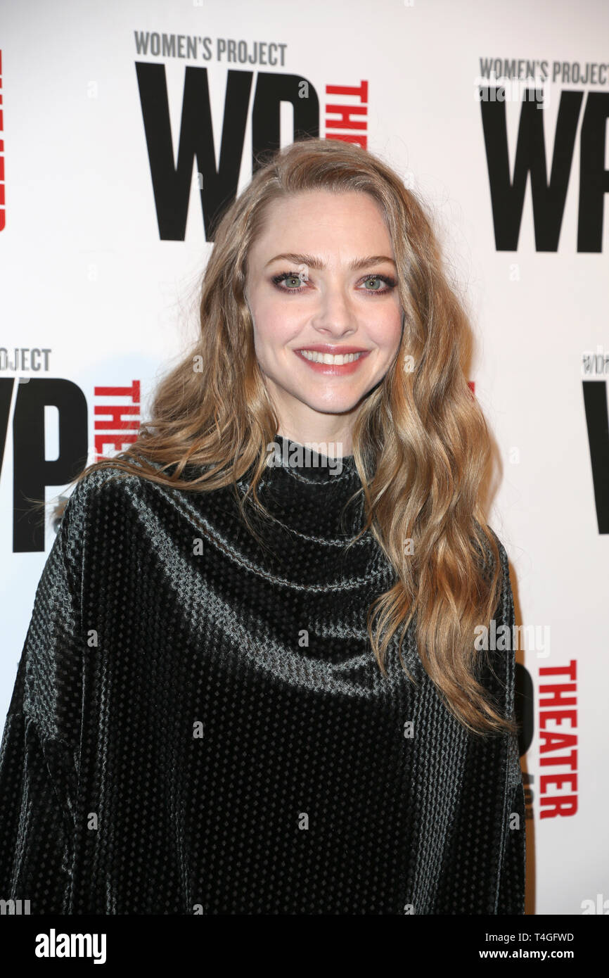 New York, NY - 15 Avril 2019 : Amanda Seyfried assiste à la 40e anniversaire du Théâtre WP - Gala Femmes de mérite des prix à l'hôtel Edison Banque D'Images