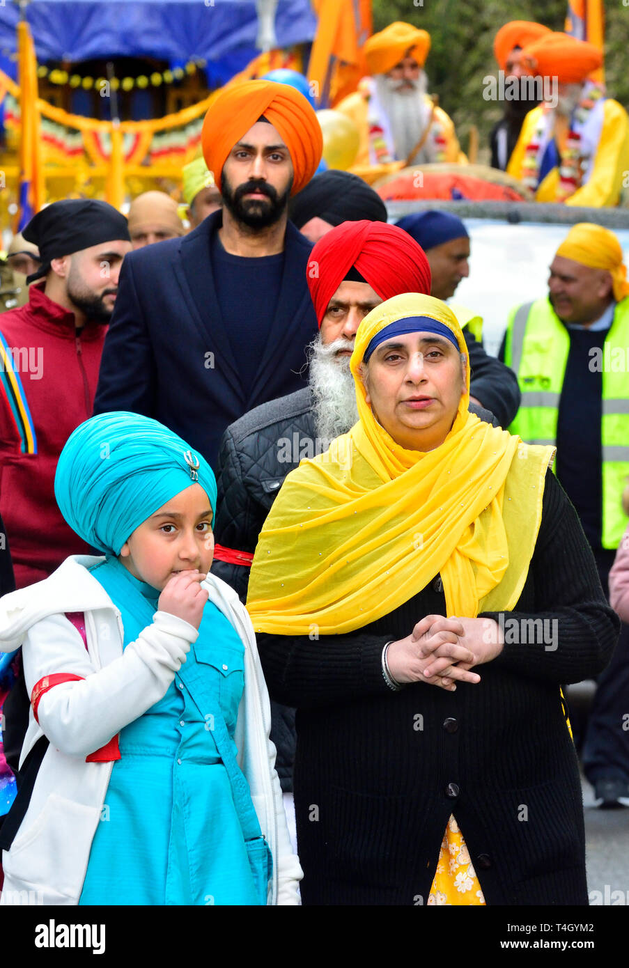 Gravesend, Kent, UK. 13 avril. Le Vaisakhi (ou Baisakhi / Vaishakhi / Vasakhi) festival Sikh annuel célébrant le Nouvel An pendjabi. 2019 Banque D'Images