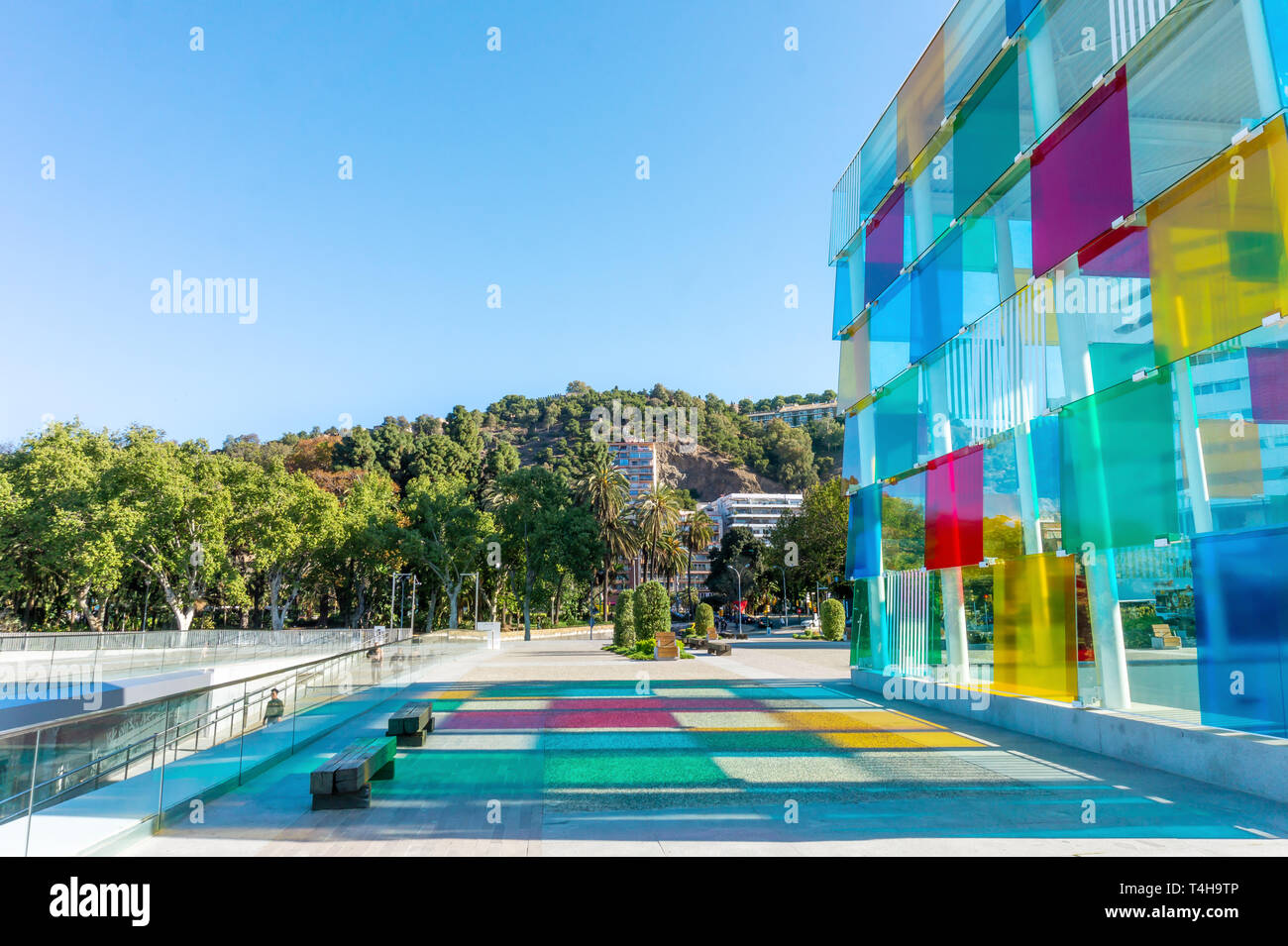 Espagne, Malaga - 04.04.2019 : cube coloré Centre Pompidou de Sunshine à Malaga, Espagne Banque D'Images