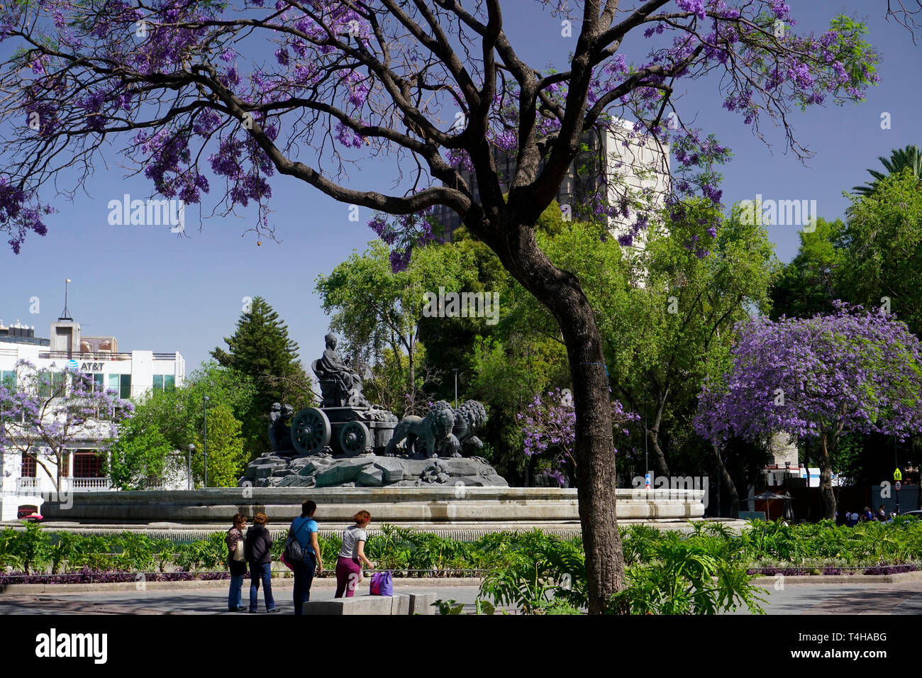 Fuente de Cibeles, (fontaine Cibels) situé à un rond-point sur la Plaza Villa de Madrid et de la Plaza de Cibeles à Mexico City, Mexique Banque D'Images