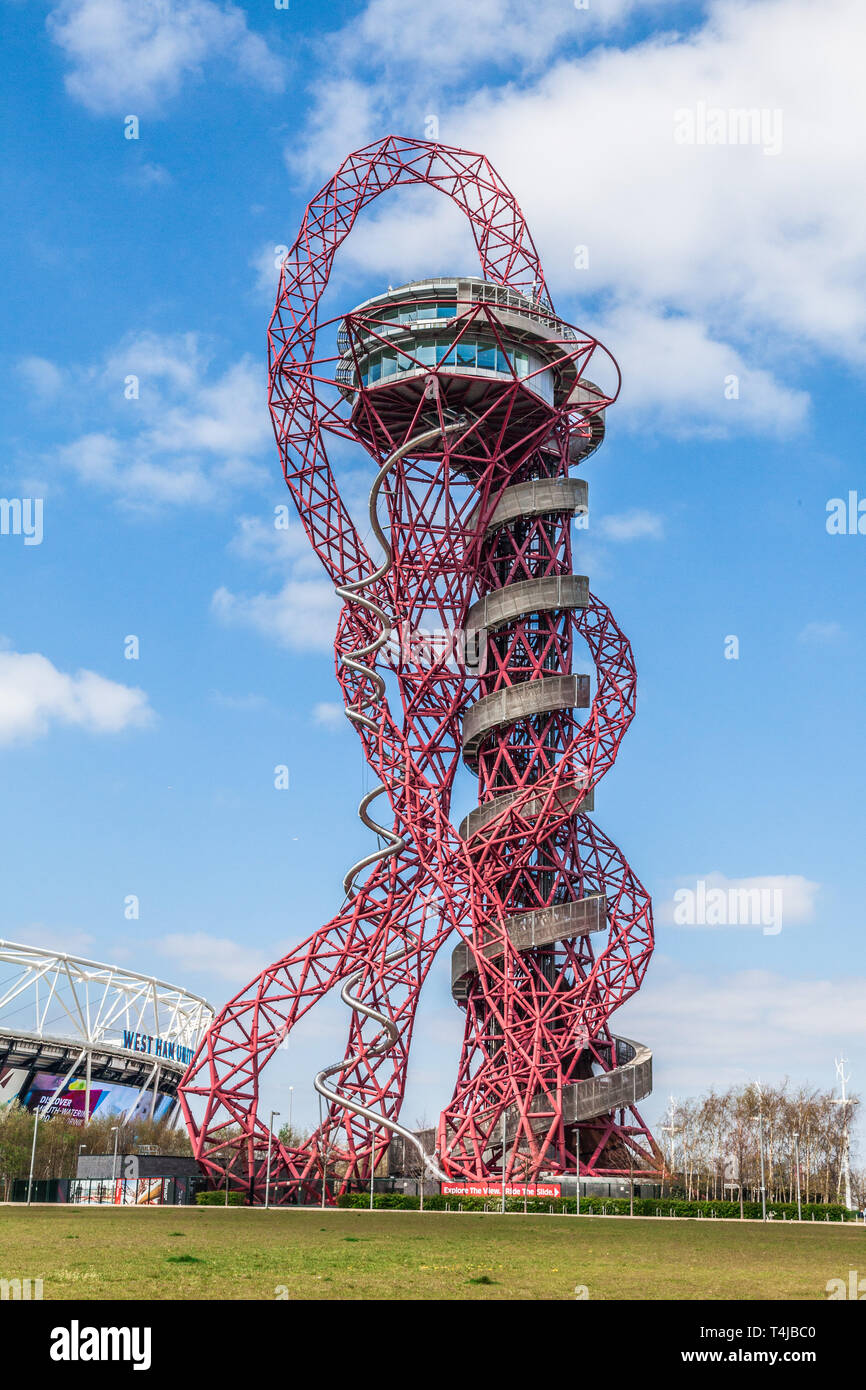 Arcelor Mittal Orbit tour, Queen Elizabeth Olympic Park, Stratford, London, Angleterre, Royaume-Uni. Banque D'Images