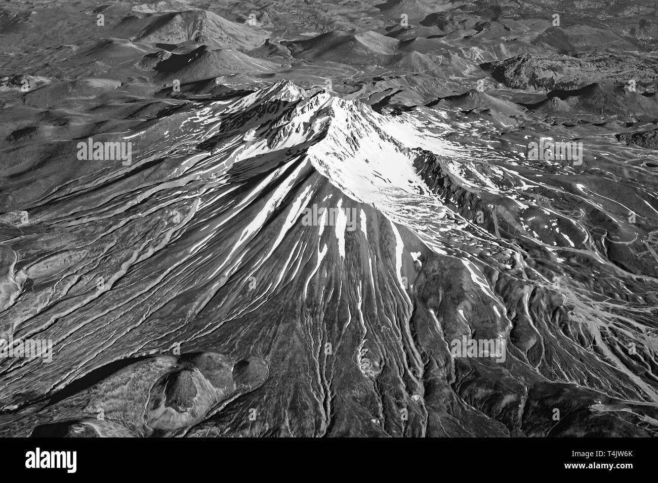 La vue depuis l'avion sur le mont Erciyes, Anatolie centrale, Turquie Kayseri. Noir et blanc. Banque D'Images