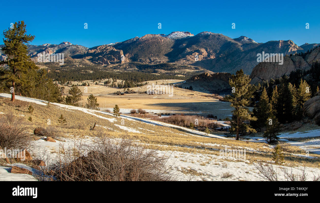 Ranch installation dans la région de la Chine Wall Tarryall road près du lac George, au Colorado. Neige de l'hiver. Banque D'Images