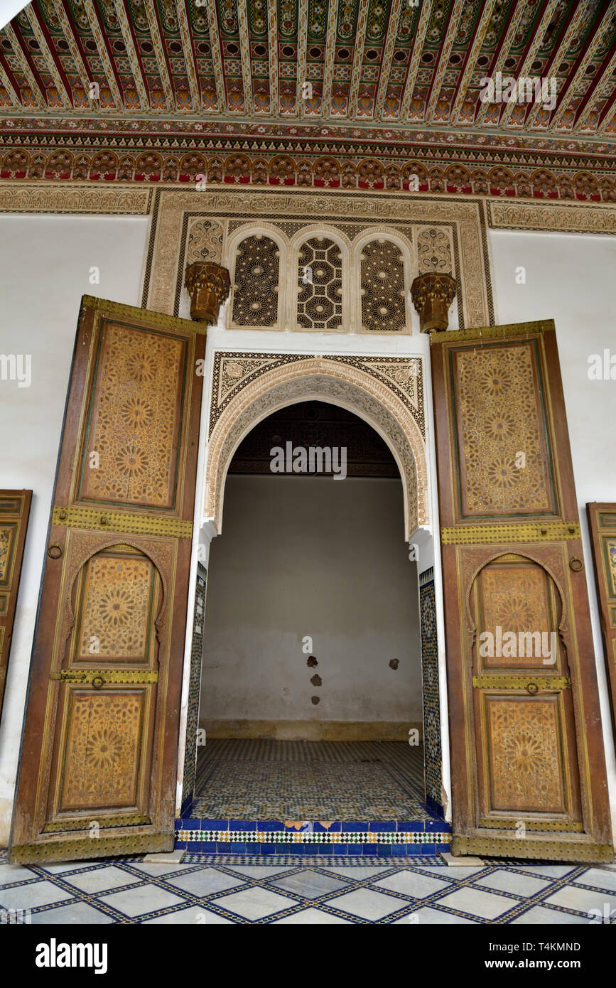 Le palais Bahia est situé dans la médina de Marrakech le long de la limite nord du quartier Mellah ou quartier juif. Bien que les dates exactes de t Banque D'Images