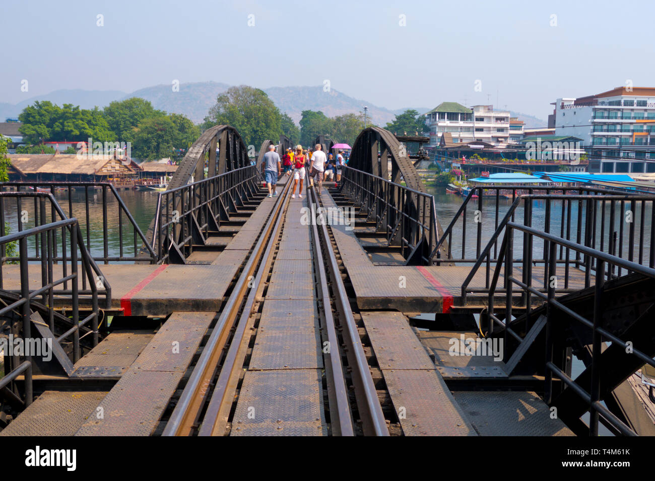 Pont de chemin de fer de la mort, de la rivière Mae Nam Khwae, Kanchanaburi, Thaïlande Banque D'Images