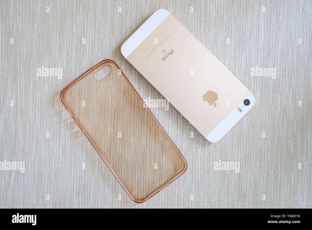 Case silicone pour smartphone et téléphone, isolé Banque D'Images